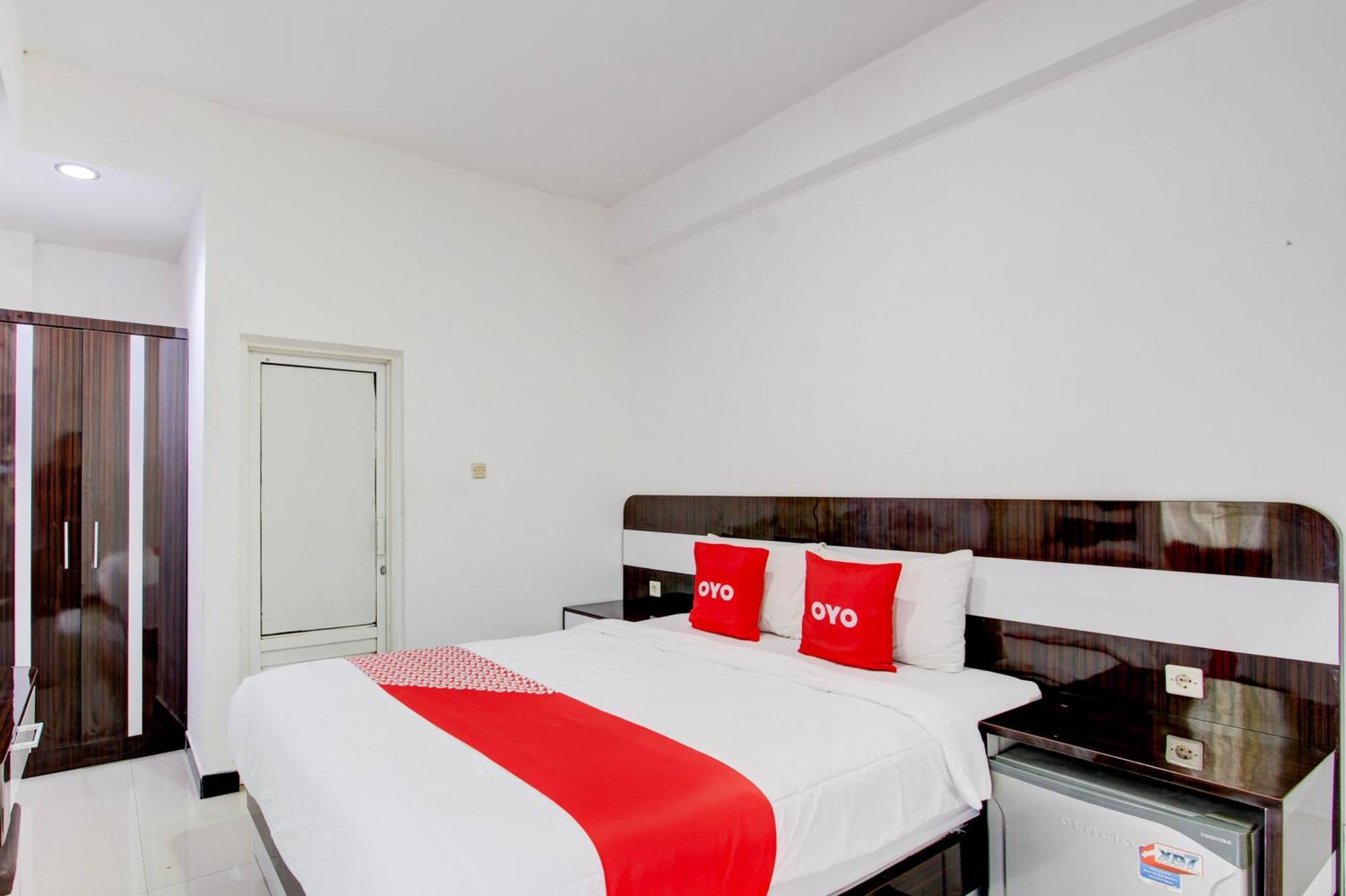 Hotel Oyo 409 Helomi 2*